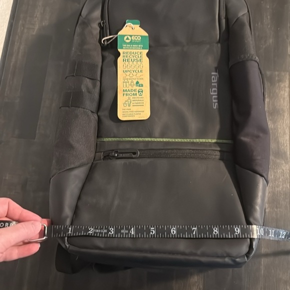 Targus Black ECO Smart Tech Travel Backpack NWT - Picture 6 of 9
